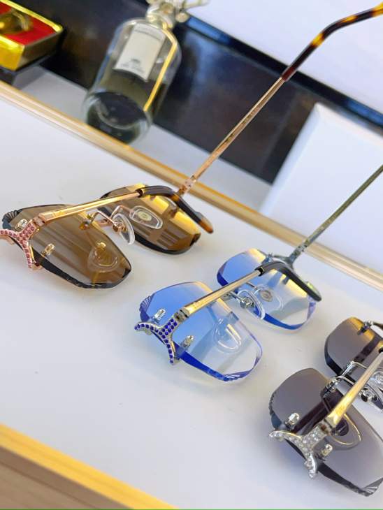 Picture of Cartier Sunglasses _SKUfw80914825fw